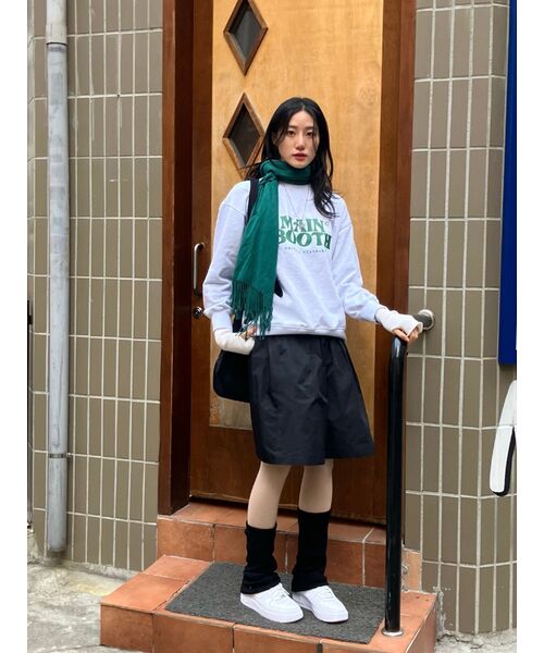 MAINBOOTH(メインブース)の「Original Logo Sweatshirt(CLOUD GRAY)(スウェット・レディース・その他・2/3/1)」の2枚目の写真