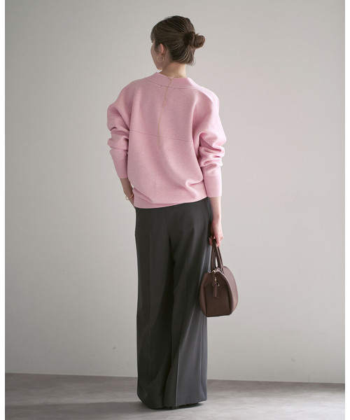 Noble(ノーブル)の「《追加》Vネックドルマンカーディガン(カーディガン/ボレロ・レディース・ブラウン/ベージュ/ピンク系その他・FREE)」の5枚目の写真