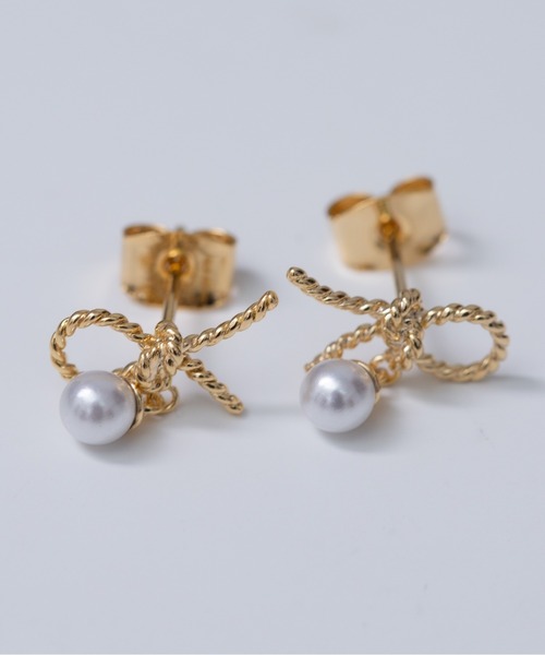 TONE SELECT GOODS(トーンセレクトグッズ)の「【Peony/ピオニー】/アクリルパール ボウリボンピアス(ピアス(両耳用)・レディース・シルバー/ゴールド・FREE)」の7枚目の写真