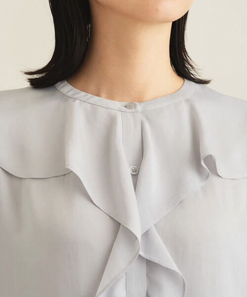 INDIVI（インディヴィ）の「【洗える／セレモニー】ラッフルサテンブラウス（シャツ/ブラウス・レディース・オフホワイト/ライトグレー・19/15 /13/05/40/38/36）」の15枚目の写真