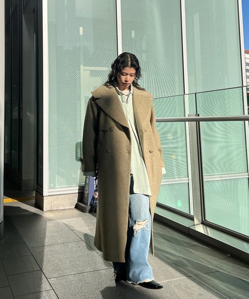 Ameri(アメリ)の「UND BIG ROUND COLLAR WOOL LONG COAT(チェスターコート・レディース・オリーブ/スミクロ・MEDIUM/SMALL)」の21枚目の写真