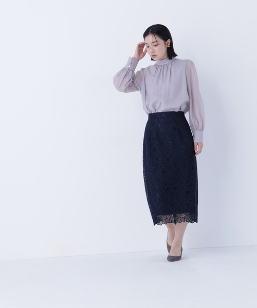 NATURAL BEAUTY BASIC（ナチュラルビューティーベーシック）の「◇フラワーレースタイトスカート（スカート・レディース・ブルー/チャコールグレー/ネイビー/ベージュ・MEDIUM/SMALL）」の8枚目の写真