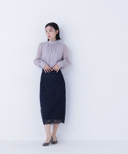 NATURAL BEAUTY BASIC（ナチュラルビューティーベーシック）の「◇フラワーレースタイトスカート（スカート・レディース・ブルー/チャコールグレー/ネイビー/ベージュ・MEDIUM/SMALL）」の10枚目の写真