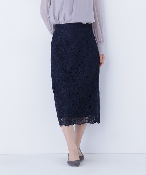 NATURAL BEAUTY BASIC（ナチュラルビューティーベーシック）の「◇フラワーレースタイトスカート（スカート・レディース・ブルー/チャコールグレー/ネイビー/ベージュ・MEDIUM/SMALL）」の11枚目の写真