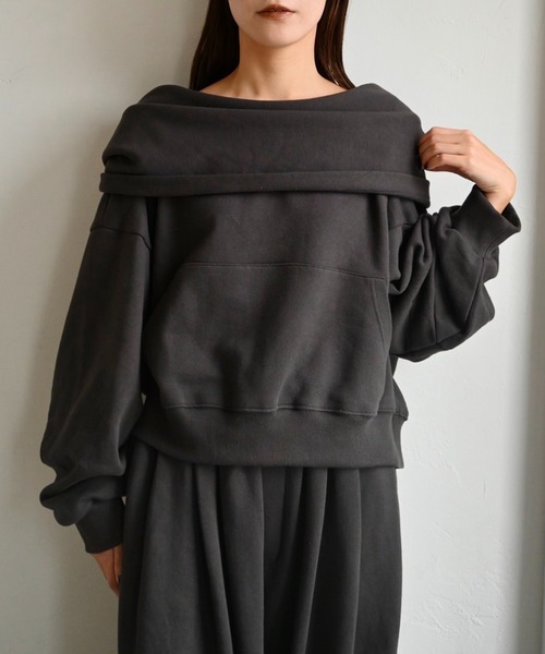 off shoulder cropped hoodie sweat（スウェット）｜WILLFULLY（ウィル
