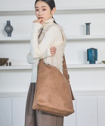 LAKOLE | アシメソフトハトメショルダーバッグ / 636240(ショルダーバッグ)