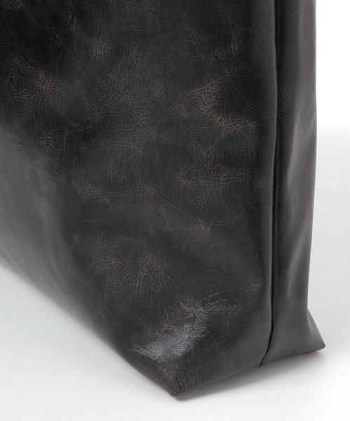 LAKOLE（ラコレ）の「アシメソフトハトメショルダーバッグ / 636240（ショルダーバッグ・レディース・ブラウン/オフホワイト/ブラック・FREE）」の14枚目の写真