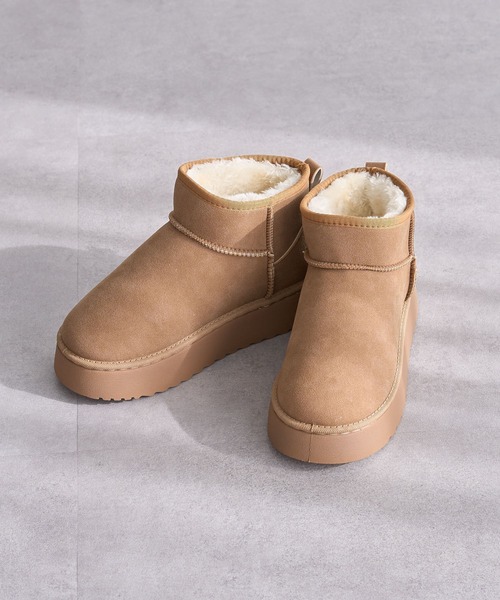 Green　Parks（グリーンパークス）の「・minia フェイクムートンショートブーツ（ブーツ・レディース・グレー/キャメル/ブラウン・M/L）」の3枚目の写真