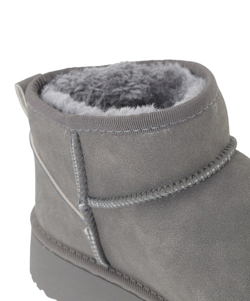 Green　Parks（グリーンパークス）の「・minia フェイクムートンショートブーツ（ブーツ・レディース・グレー/キャメル/ブラウン・M/L）」の9枚目の写真