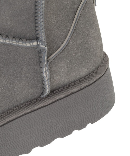 Green　Parks（グリーンパークス）の「・minia フェイクムートンショートブーツ（ブーツ・レディース・グレー/キャメル/ブラウン・M/L）」の11枚目の写真