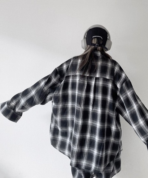 YACA(ヤーカ)の「Over Size Check Shirt/オーバーサイズチェックシャツ【unisex item】(シャツ/ブラウス・レディース・ブラック・FREE)」の6枚目の写真