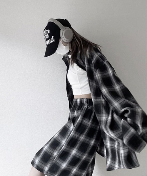 YACA(ヤーカ)の「Over Size Check Shirt/オーバーサイズチェックシャツ【unisex item】(シャツ/ブラウス・レディース・ブラック・FREE)」の8枚目の写真
