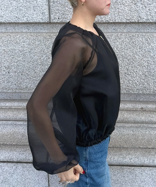 JENNE(ジェンヌ)の「日本製シアーライトブルゾン(その他アウター・レディース・スモークピンク/ブラック/ホワイト・LARGE/MEDIUM/SMALL)」の14枚目の写真