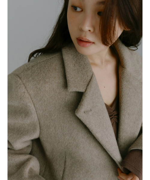 Yuje(ユジェ)の「WOOL DOUBLE COAT (2color)(チェスターコート・レディース・チャコールグレー/Beige・FREE)」の8枚目の写真