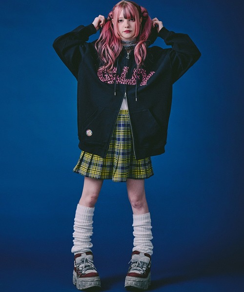 GALFY(ガルフィー)の「【GALFY/ガルフィー】ばーばの切り貼り リメイクパーカー(パーカー・メンズ・ホワイト/ブラック/ピンク・L/XL/M)」の18枚目の写真