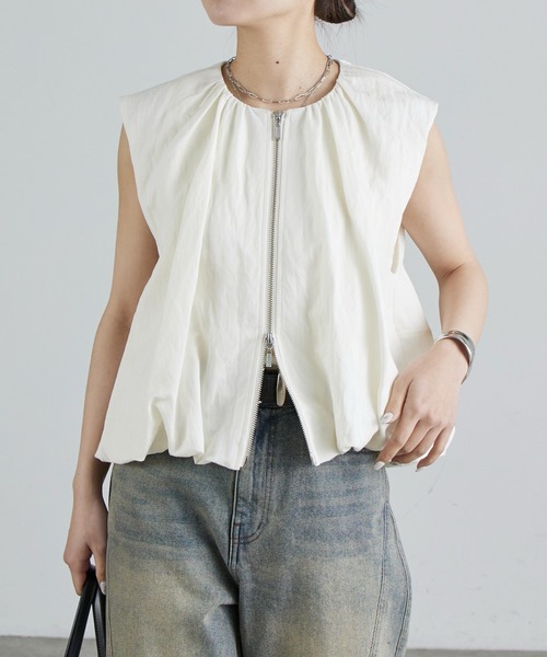 Lui's（ルイス）の「ダブルジップバルーンジレ（ベスト・レディース・アイボリー/ブラック・FREE）」の3枚目の写真