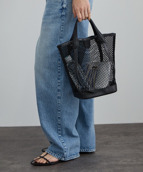 SALON adam et rope'（サロン アダム エ ロペ）の「【W S（ドゥーブル）】ダブルハンドルメッシュトート（トートバッグ・レディース・キャメル/ブラック・FREE）」の5枚目の写真