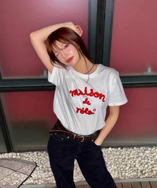 ROLAROLA(ロラロラ)の「メゾン・ド・ローラ 刺繍 ルーズフィット Tシャツ チャコールグレー(Tシャツ/カットソー・レディース・その他・FREE)」の4枚目の写真
