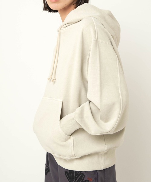 RNA-N（アールエヌエーエヌ）の「M2607 トンプキンピグメントフーディー（スウェット・レディース・ピンク/グリーン/ライトグレー・FREE）」の2枚目の写真