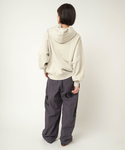 RNA-N（アールエヌエーエヌ）の「M2607 トンプキンピグメントフーディー（スウェット・レディース・ピンク/グリーン/ライトグレー・FREE）」の13枚目の写真