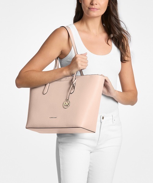 MICHAEL KORS（マイケルコース）の「ARDEN トップジップ トート ラージ（トートバッグ・レディース・ピンク系・FREE）」の5枚目の写真