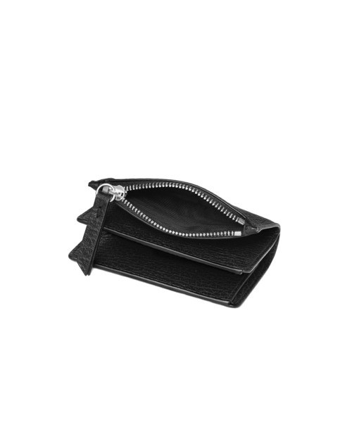 Maison Margiela(メゾンマルジェラ)の「WALLET FLIP FLAP SMALL(財布・メンズ・ブラック・UNI)」の5枚目の写真