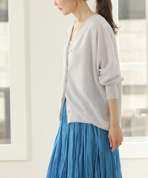 JOURNAL STANDARD relume（ジャーナルスタンダード　レリューム）の「リネンミックスシアーVネックカーディガン（カーディガン/ボレロ・レディース・ブラック系その他/ライトグレー/レッド・FREE）」の14枚目の写真