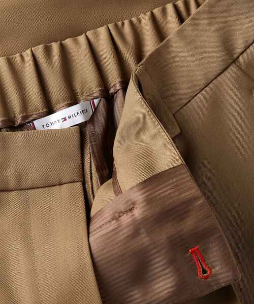 TOMMY HILFIGER(トミーヒルフィガー)の「タイムレスウールワイドレッグパンツ(チノパンツ・レディース・ブラウン系その他7・34inch/32inch/36inch)」の8枚目の写真