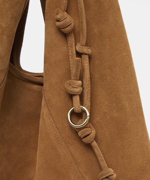 Archivepke（アーカイブエプク）の「Archivepke/アーカイブエプク Knotted layer bag スエード シープスキン ショッパーバッグ ショルダーバッグ 2026年春夏（ショルダーバッグ・レディース・ブラウン/ライトブラウン/クリーム・FREE）」の17枚目の写真