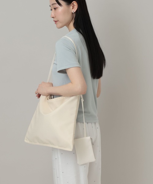 A part by(アパートバイ)の「ポーチツキナイロンショルダー(ショルダーバッグ・レディース・アイボリー/ブラック・FREE)」の3枚目の写真