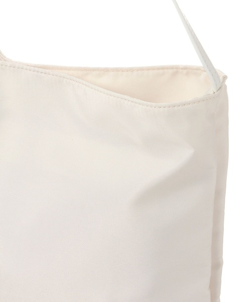 A part by(アパートバイ)の「ポーチツキナイロンショルダー(ショルダーバッグ・レディース・アイボリー/ブラック・FREE)」の6枚目の写真