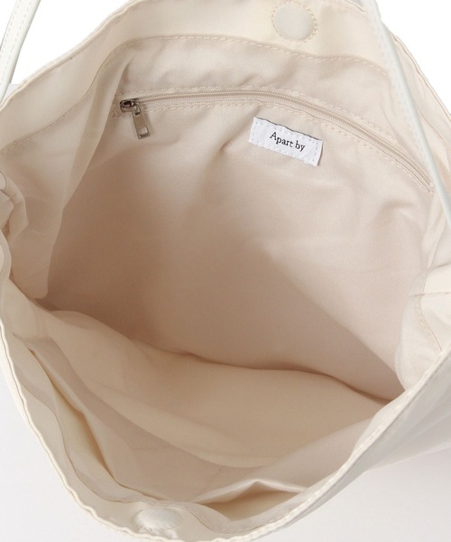A part by(アパートバイ)の「ポーチツキナイロンショルダー(ショルダーバッグ・レディース・アイボリー/ブラック・FREE)」の10枚目の写真