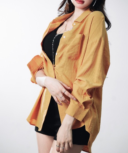 VEILA(ヴェイラ)の「ポケット付き オーバーサイズ シアーシャツ(シャツ/ブラウス・レディース・オレンジ/ホワイト・フリー)」の16枚目の写真