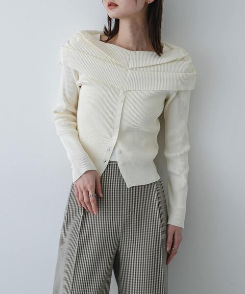 SENSE OF PLACE by URBAN RESEARCH(センスオブプレイスバイアーバンリサーチ)の「『洗濯可/防花粉』SKINProofオフショルセーター(ニット/セーター・レディース・チャコールグレー/ライトブルー/アイボリー/ブラック・ONE)」の2枚目の写真