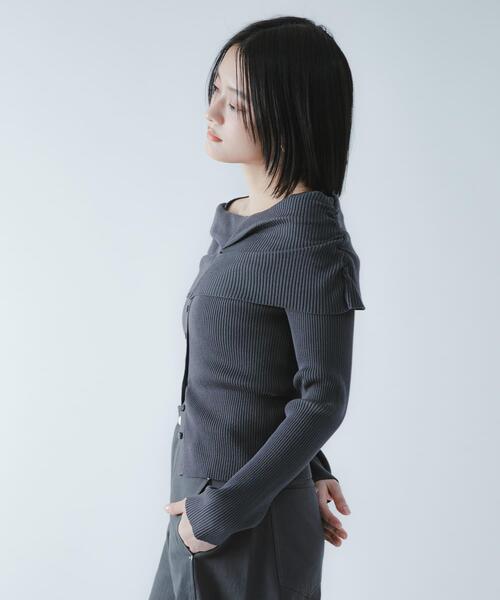 SENSE OF PLACE by URBAN RESEARCH(センスオブプレイスバイアーバンリサーチ)の「『洗濯可/防花粉』SKINProofオフショルセーター(ニット/セーター・レディース・チャコールグレー/ライトブルー/アイボリー/ブラック・ONE)」の14枚目の写真