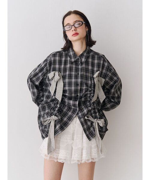 jouetie（ジュエティ）の「ギャザーリボンルーズシャツ チェック柄（シャツ/ブラウス・レディース・オフホワイト/レッド/ブラック・MEDIUM）」の4枚目の写真