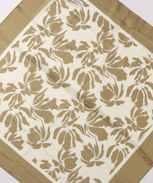 coca（coca）（コカ）の「フラワー大判スカーフ（バンダナ/スカーフ・レディース・ベージュ・ONE SIZE）」の2枚目の写真