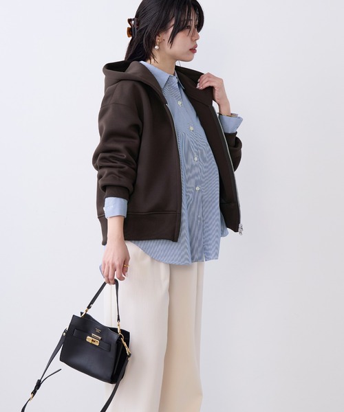 AMERICANA（アメリカーナ）の「【AMERICANA】別注-バックロゴクロップドジップアップパーカー（パーカー・レディース・ダークブラウン/ベージュ・FREE）」の19枚目の写真