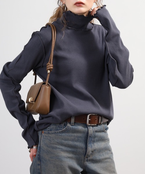 SO(エスオー)の「ハイネック長袖Tシャツ(Tシャツ/カットソー・レディース・スミクロ/ベージュ系その他・F)」の1枚目の写真