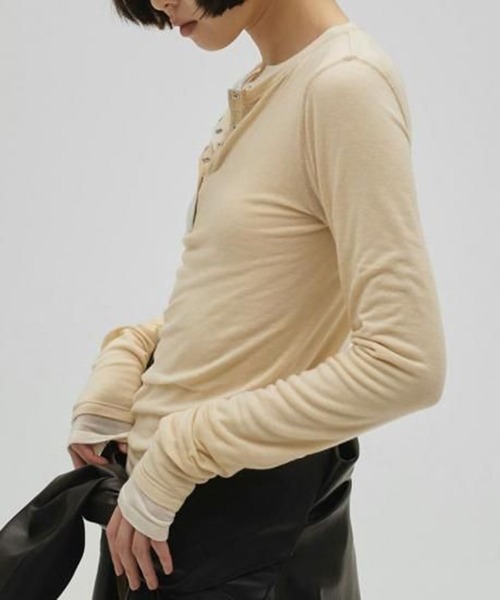 TODAYFUL(トゥデイフル)の「【TODAYFUL/トゥデイフル】Henleyneck Soft Tops/ヘンリーソフトトップス(Tシャツ/カットソー・レディース・キナリ/ダークグレー/ベージュ/グレー・FREE)」の13枚目の写真