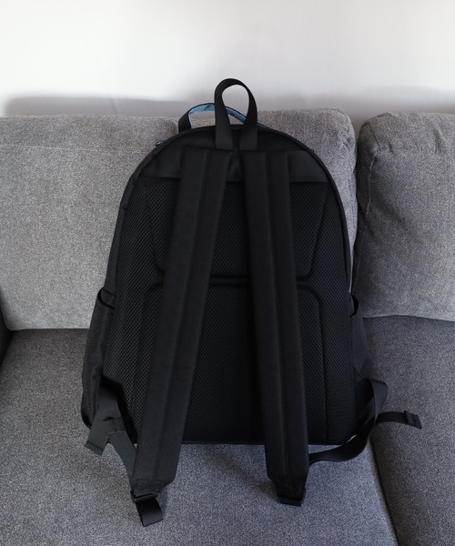 OUTDOOR PRODUCTS(アウトドアプロダクツ)の「僕のヒーローアカデミア×OUTDOOR PRODUCTS 缶バッチ付きバックパック(バックパック/リュック・メンズ・ブラック/ターコイズブルー/スカイブルー・フリー)」の21枚目の写真