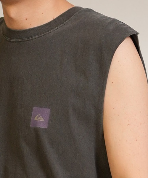 Quiksilver(クイックシルバー)の「【ムラサキスポーツ限定】QUIKSILVER/クイックシルバー タンクトップ ロゴ バックプリント バンドマンカット ピグメント加工 QSL262604M(タンクトップ・メンズ・ライトアッシュグレー/ブラック・L/M)」の9枚目の写真