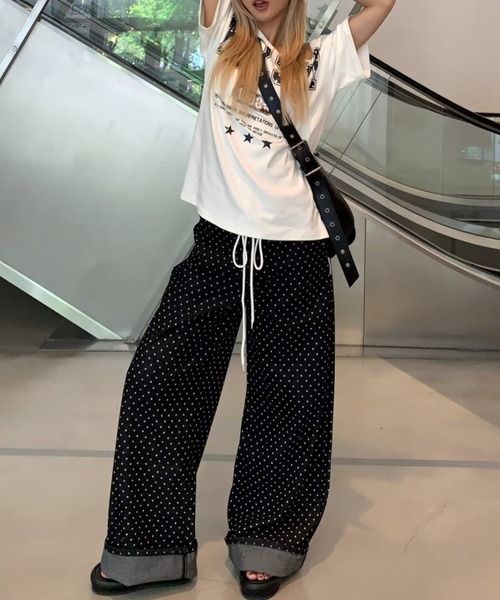 Ritzy(リッツィー)の「ドット柄 ワイドデニムイージーパンツ(デニムパンツ・レディース・ブラック・L/M)」の1枚目の写真