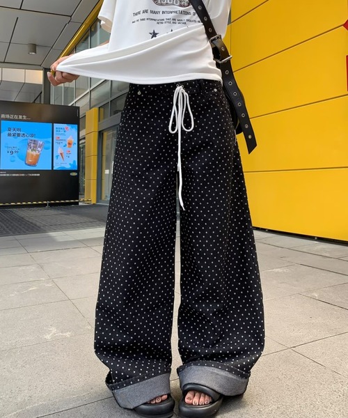 Ritzy(リッツィー)の「ドット柄 ワイドデニムイージーパンツ(デニムパンツ・レディース・ブラック・L/M)」の6枚目の写真
