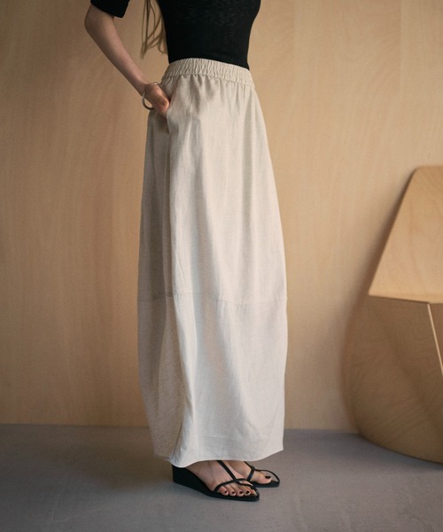 LAULEN（ローレン）の「linen back slit cocoon long skirt /バックスリットコクーンロングスカート（スカート・レディース・ベージュ/ブラック/カーキ・FREE）」の17枚目の写真