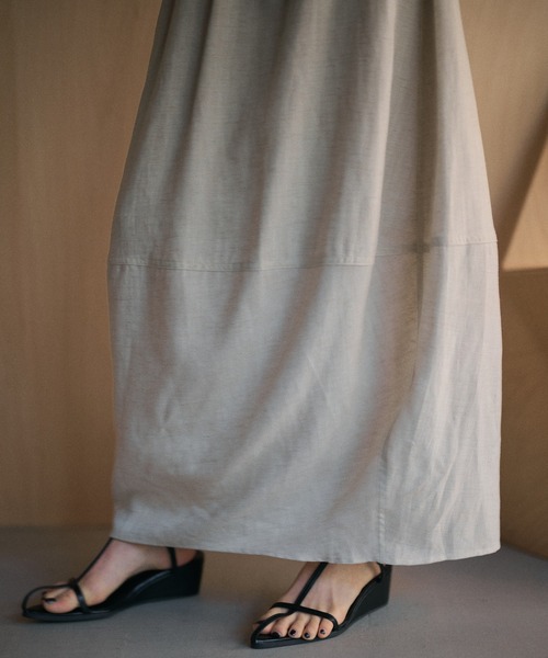 LAULEN（ローレン）の「linen back slit cocoon long skirt /バックスリットコクーンロングスカート（スカート・レディース・ベージュ/ブラック/カーキ・FREE）」の7枚目の写真
