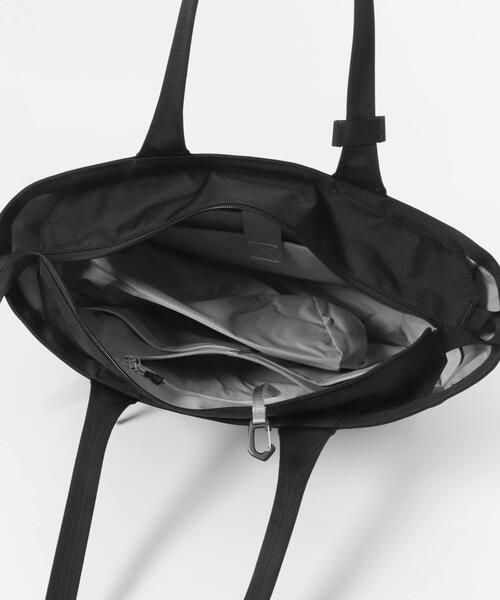 Aer（エアー）の「AER　GYM TOTE 2（トートバッグ・メンズ・ブラック・FREE）」の7枚目の写真