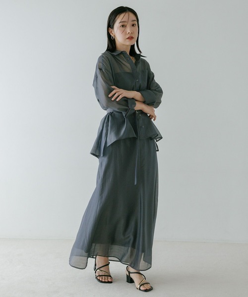 Andemiu(アンデミュウ)の「【WEB限定カラー】シアーシャツセットアップ659294(ワンピース・レディース・モカ/ブルー/チャコールグレー/ネイビー・FREE)」の6枚目の写真