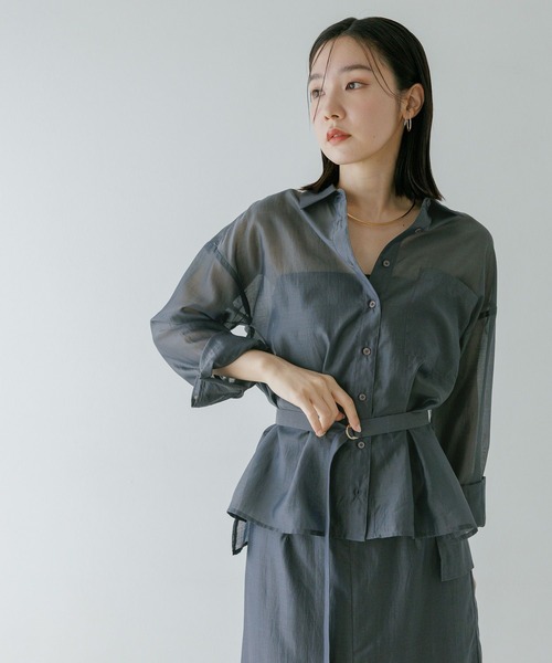 Andemiu(アンデミュウ)の「【WEB限定カラー】シアーシャツセットアップ659294(ワンピース・レディース・モカ/ブルー/チャコールグレー/ネイビー・FREE)」の7枚目の写真