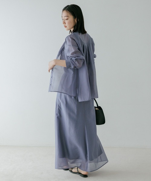 Andemiu(アンデミュウ)の「【WEB限定カラー】シアーシャツセットアップ659294(ワンピース・レディース・モカ/ブルー/チャコールグレー/ネイビー・FREE)」の10枚目の写真